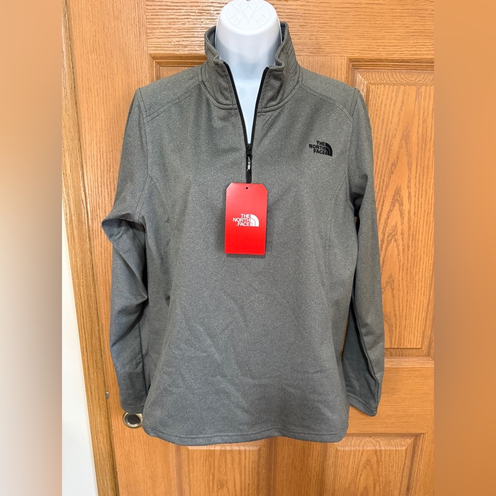 NWT The North Face quarter zip sweatshirt womens size large slim fit  grey